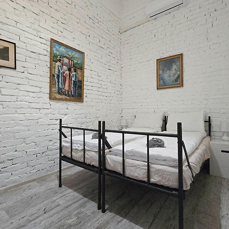 Wolf Apartment With Terrace Βουδαπέστη Εξωτερικό φωτογραφία